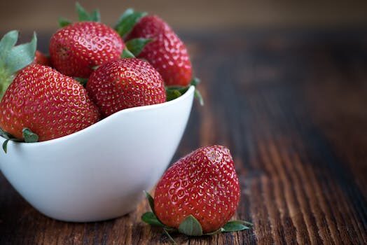 Best companion plants for strawberries: flowers, herbs and veg to grow alongside strawberries
