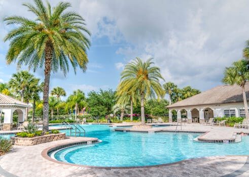 Black bottom pools are the divisive new backyard trend you need to know about