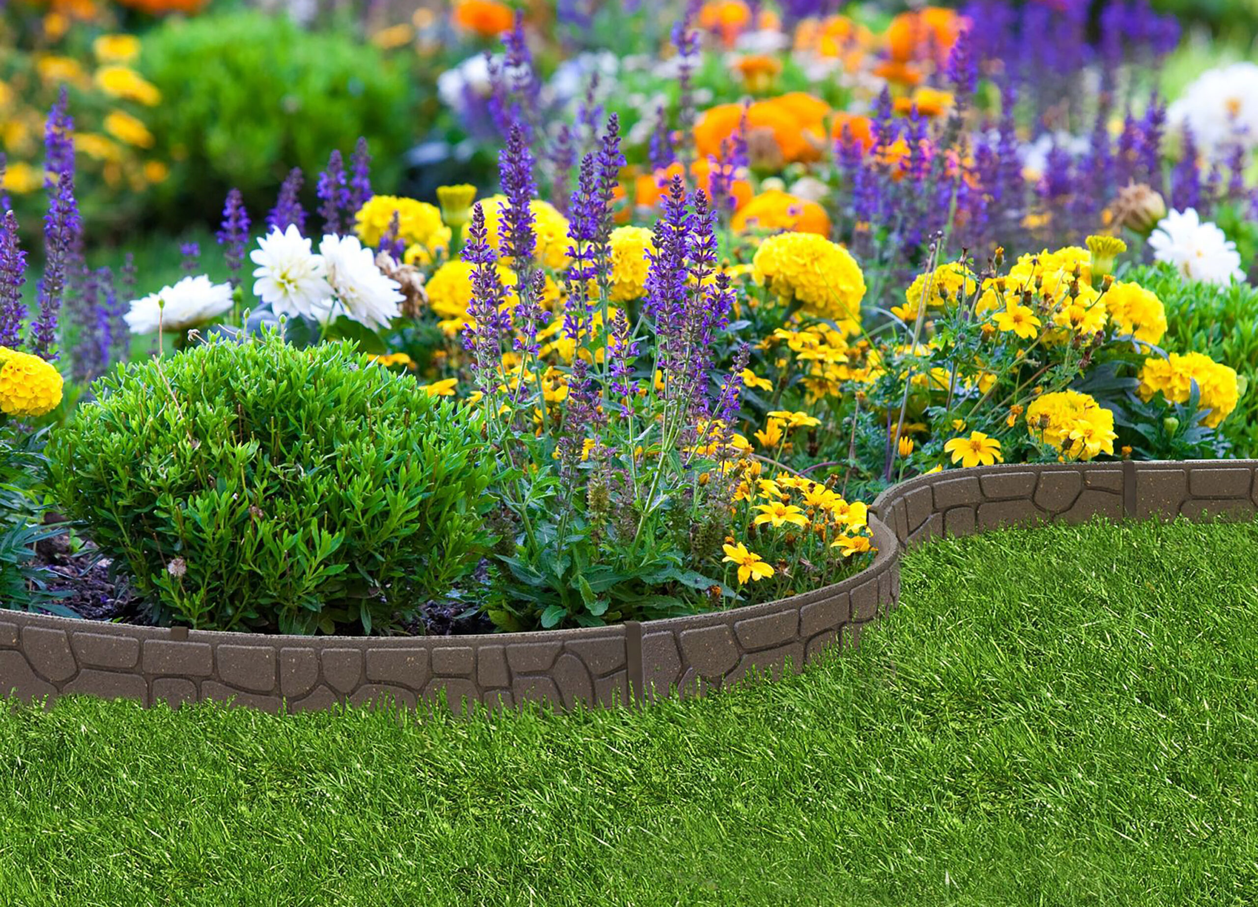 Modern edging ideas: 11 chic ways to divide your garden zones